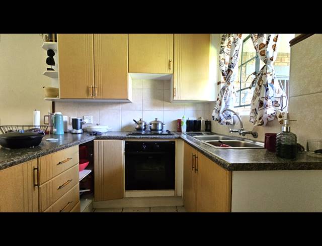 2 BEDROOM APARTMENT FOR SALE IN MOOIKLOOF RIDGE
